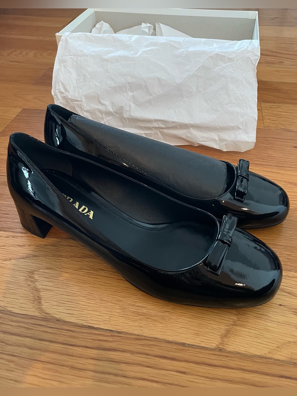 Prada Ballerina Pumps Leather (Size US 10, EU 41).